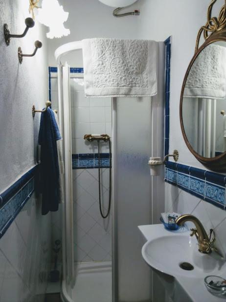 En Casa Con Encanto, Homestay